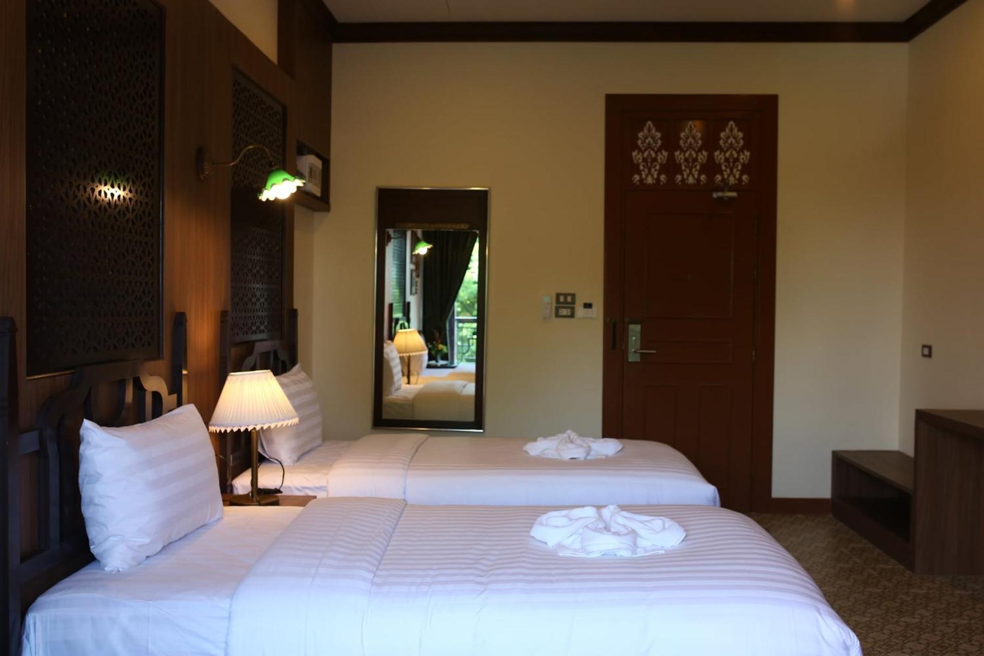 Baan Chao Khun Hotel Ban Khlong Lat Bua Khao Habitación foto
